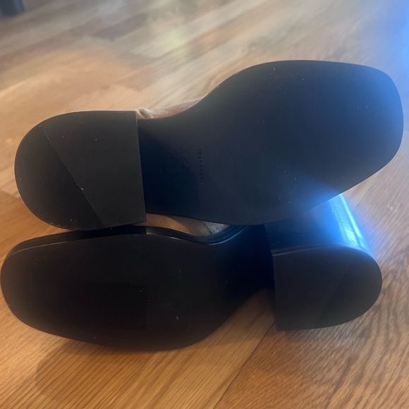 NWOT Camel Suede TORY BURCH Ankle Boots - Picture 3 of 6